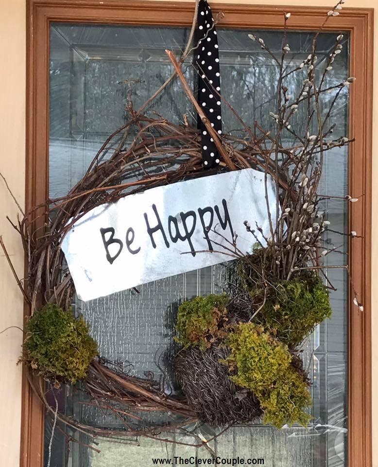 be_happy_wreath_contentment